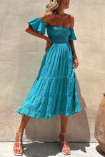 Φόρτωση εικόνας στο εργαλείο προβολής Συλλογής, Πανέμορφο Midi φόρεμα με έθνικ εμπριμέ που επαναλαμβάνεται με στρώσεις έξω από τους ώμους
